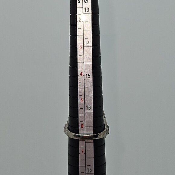 Gorgeous Silver/Yellow Tone Ring Size 6 or 6.5 - Picture 11 of 12